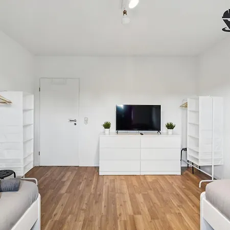 Monteur - Fuer Bis Zu 6 Personen In 63128 - Of05 Apartament Dietzenbach