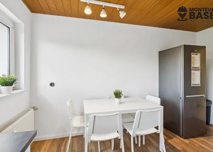 Monteur - Fuer Bis Zu 6 Personen In 63128 - Of05 Dietzenbach